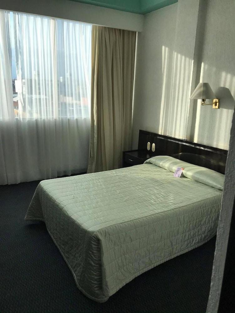 Hotel Real Rex Leon Ngoại thất bức ảnh
