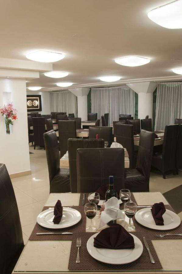 Hotel Real Rex Leon Ngoại thất bức ảnh