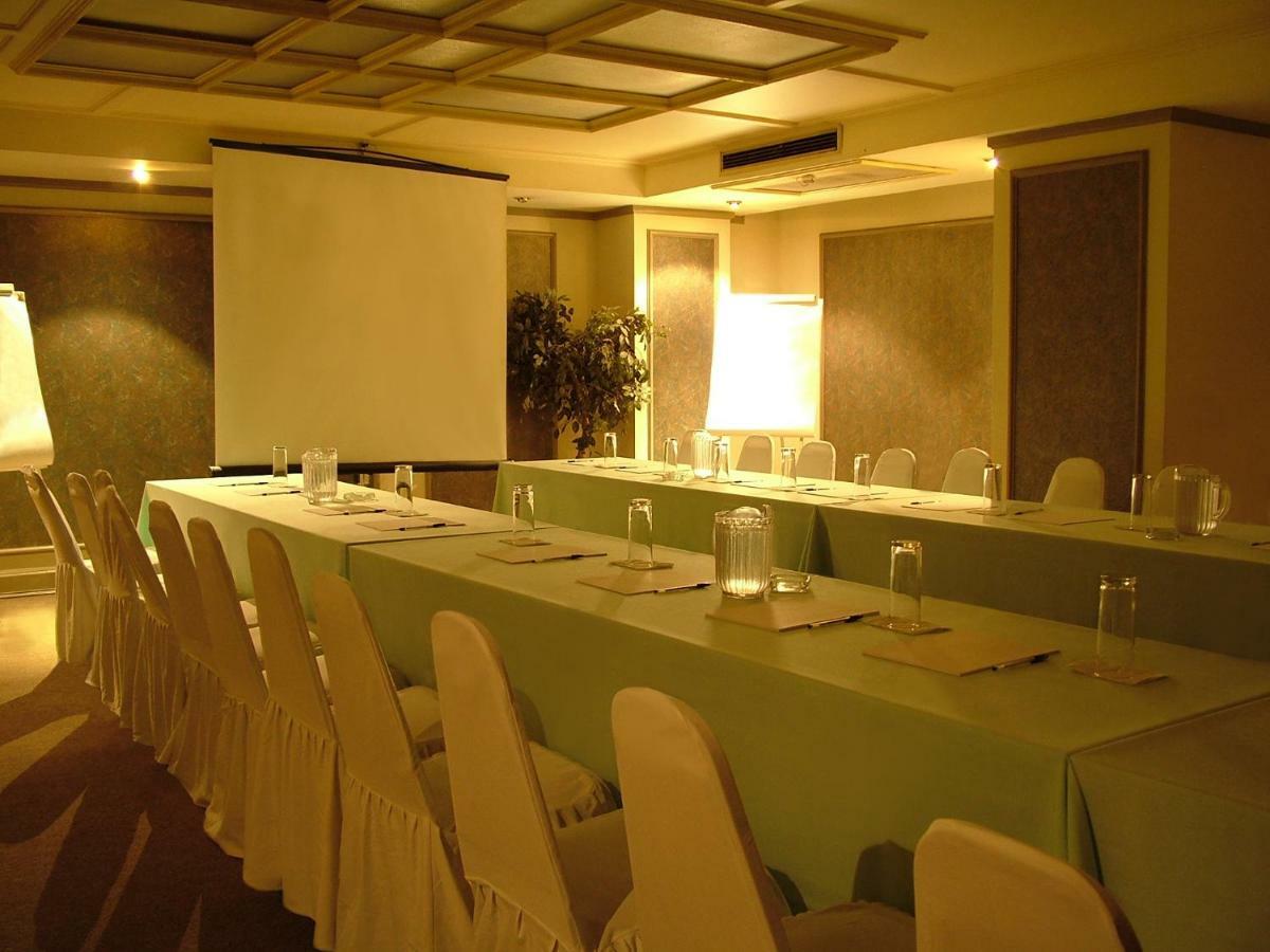 Hotel Real Rex Leon Ngoại thất bức ảnh